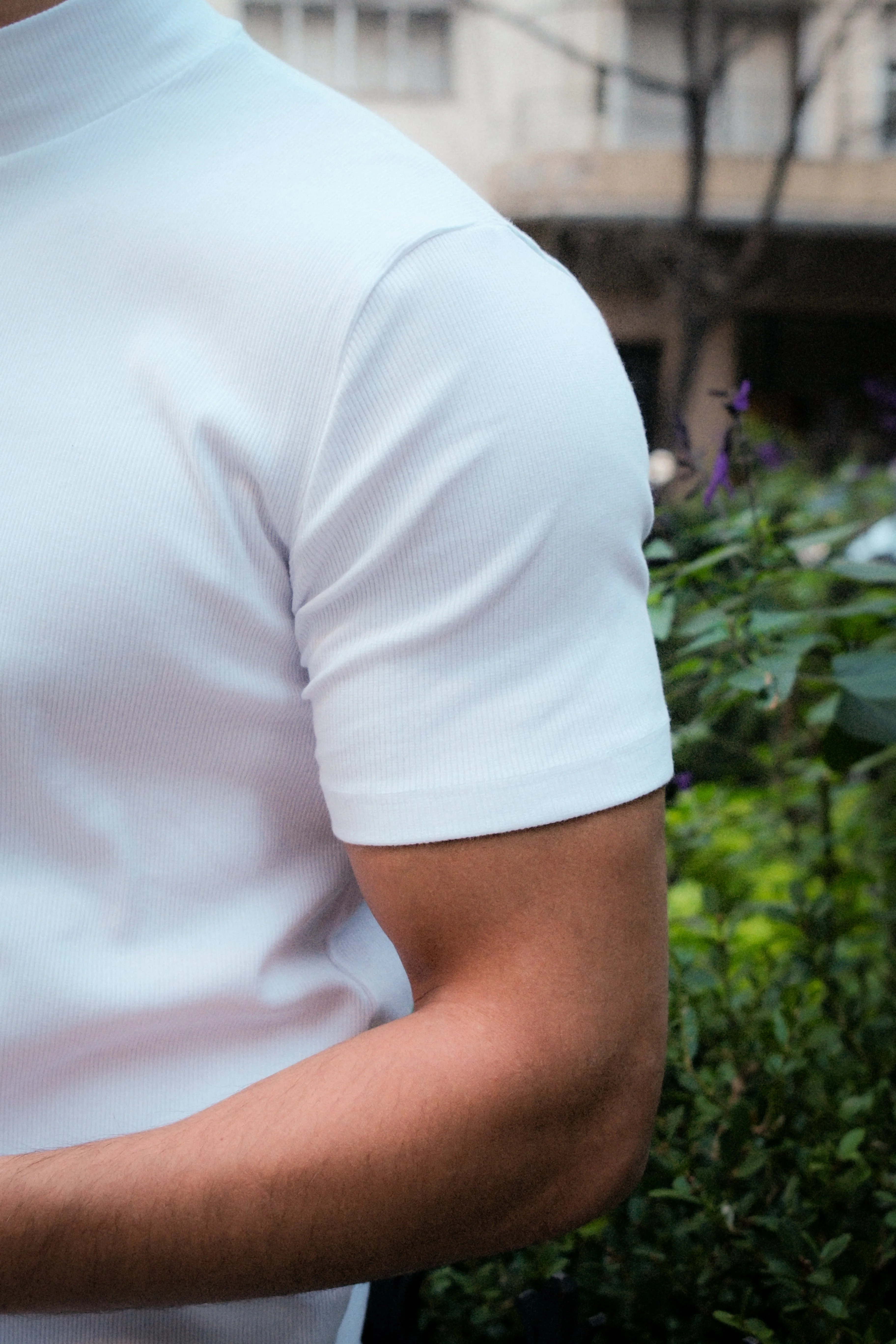 Polera Old Money – Cuello Alto, Manga Corta - Image 8